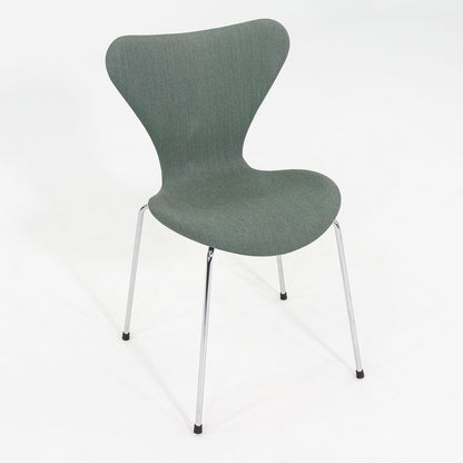 Series 7 Chair, Model 3107