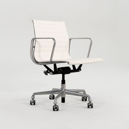 Aluminum Group Management Desk Chair, Model EA335