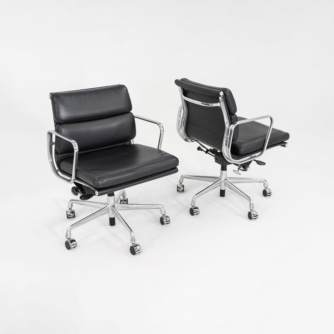 Soft Pad Management Chair, EA435