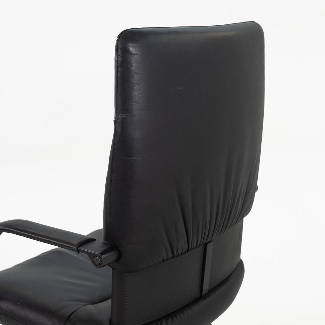 Figura Executive Conference Chair