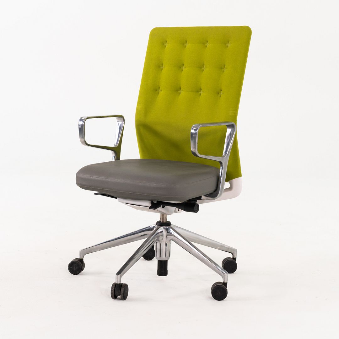 ID Trim Desk Chair