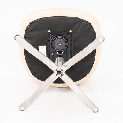 CH 6 Alpha Bucket Chair