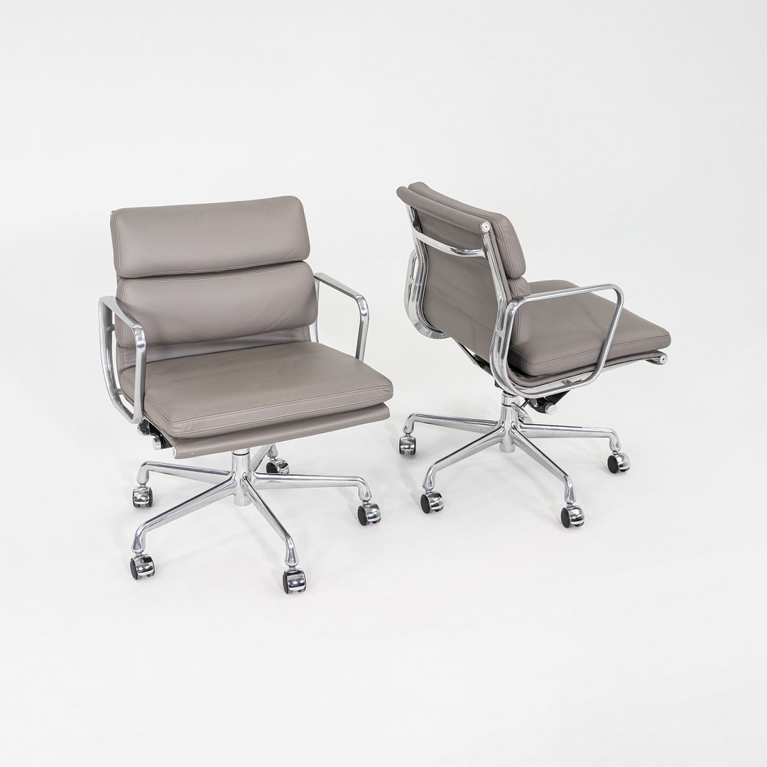 Soft Pad Management Chair, EA435