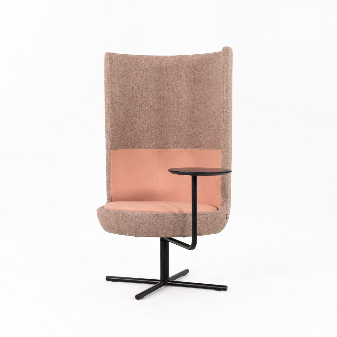 Round Private Lounge Chair