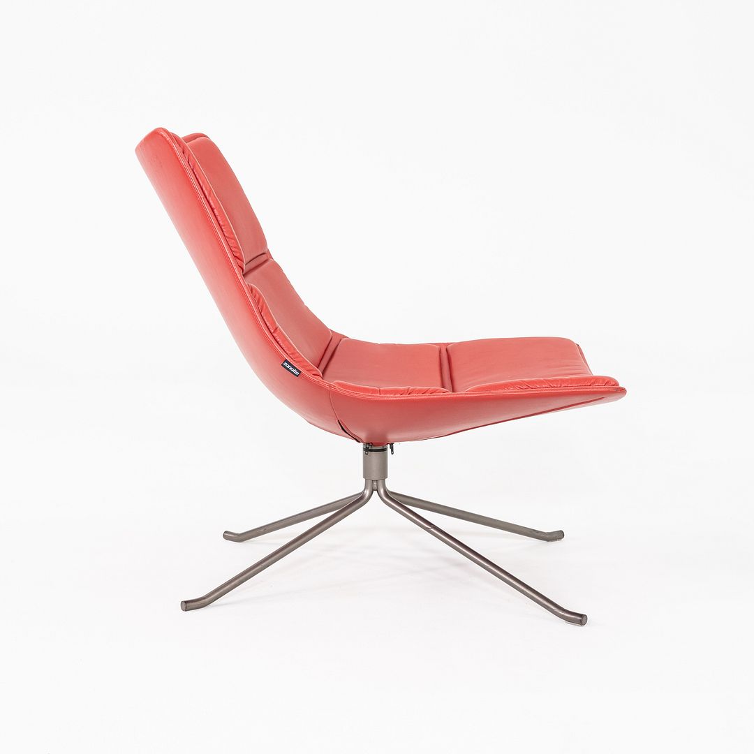Yuki Swivel Lounge Chairs
