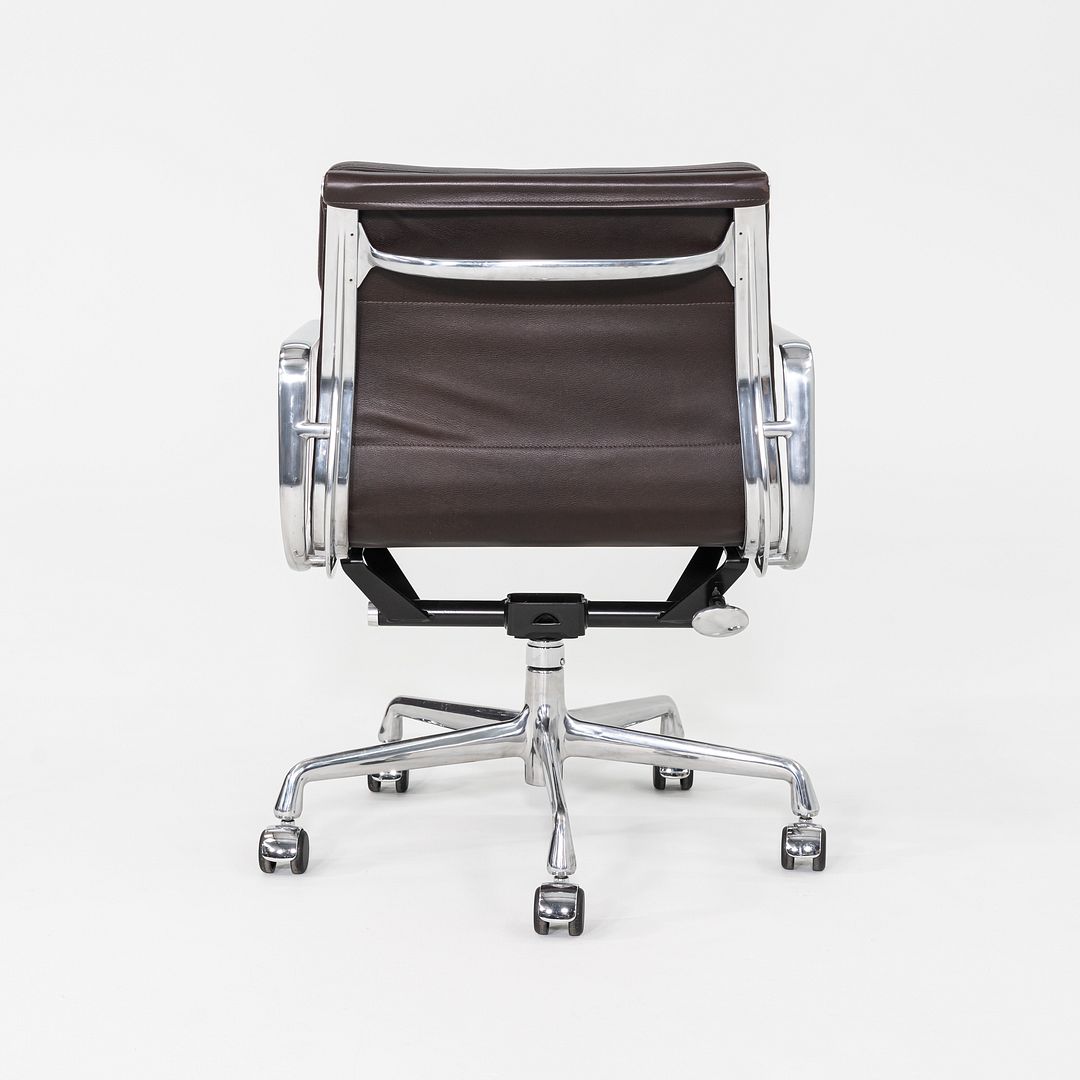 Soft Pad Management Chair, EA435