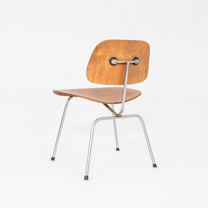 DCM Chair