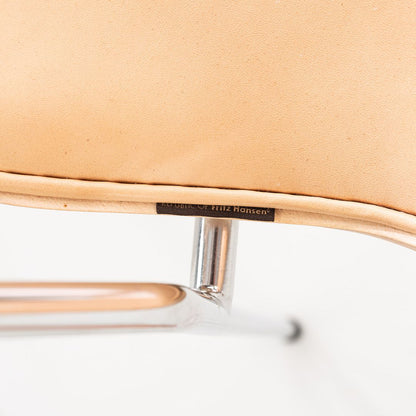 Series 7 Arm Chair