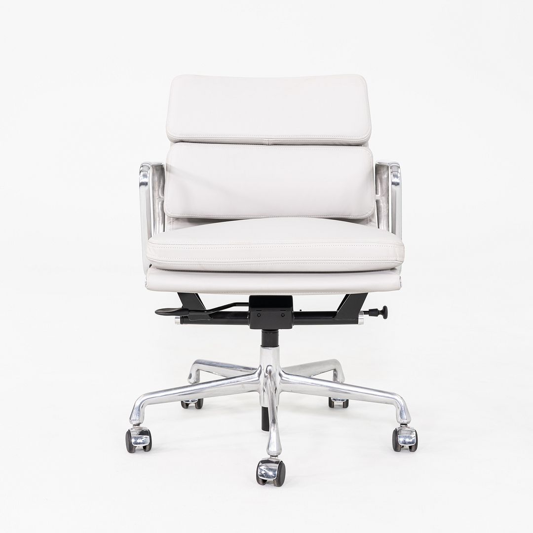 Soft Pad Management Desk Chair, EA435