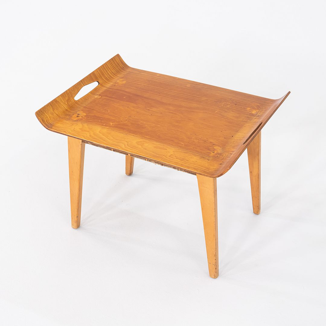Model 50 Single Tray Table