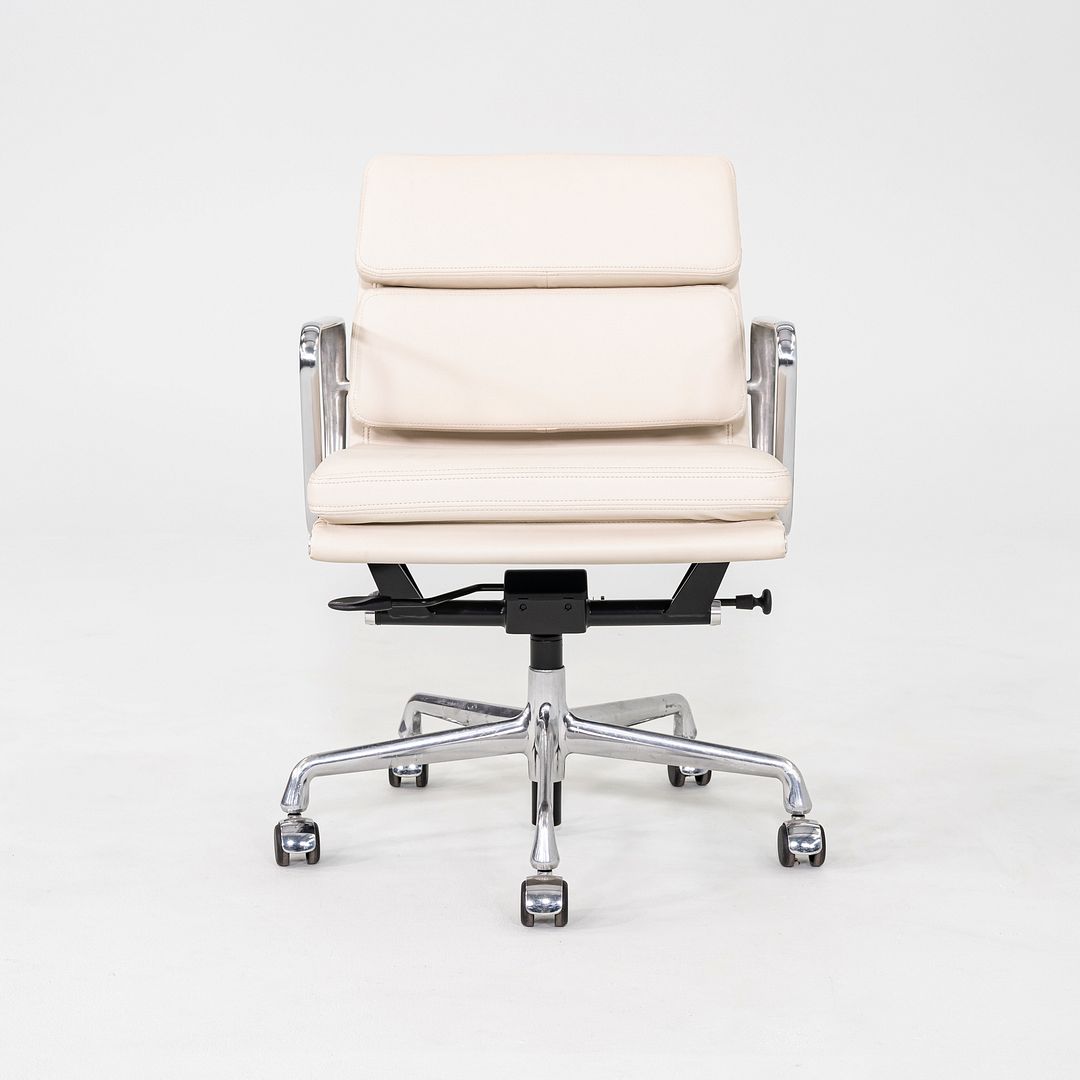 Soft Pad Management Desk Chair, EA435
