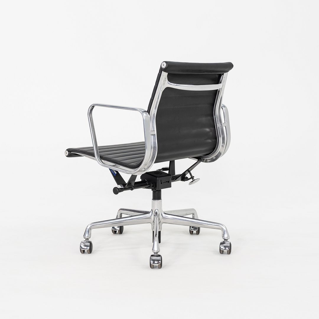 Aluminum Group Management Chair, Model EA335