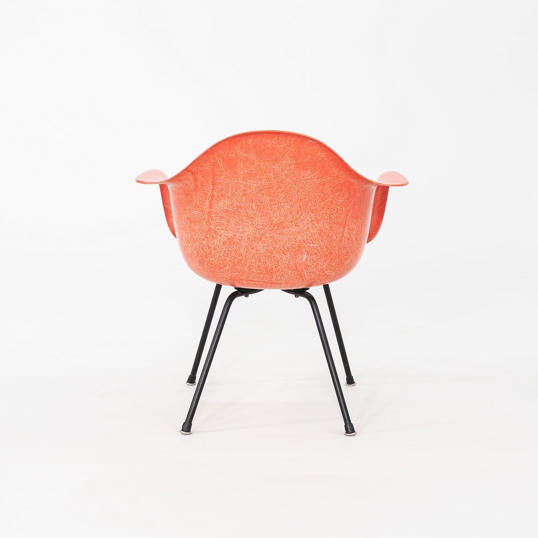 MAX Armchair