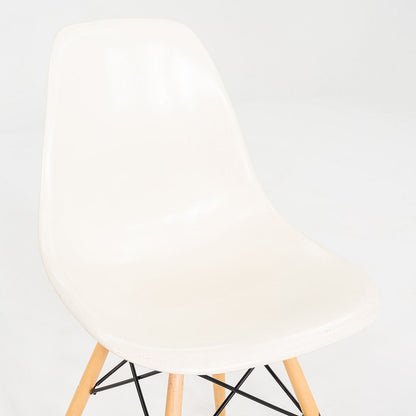DSW Chair