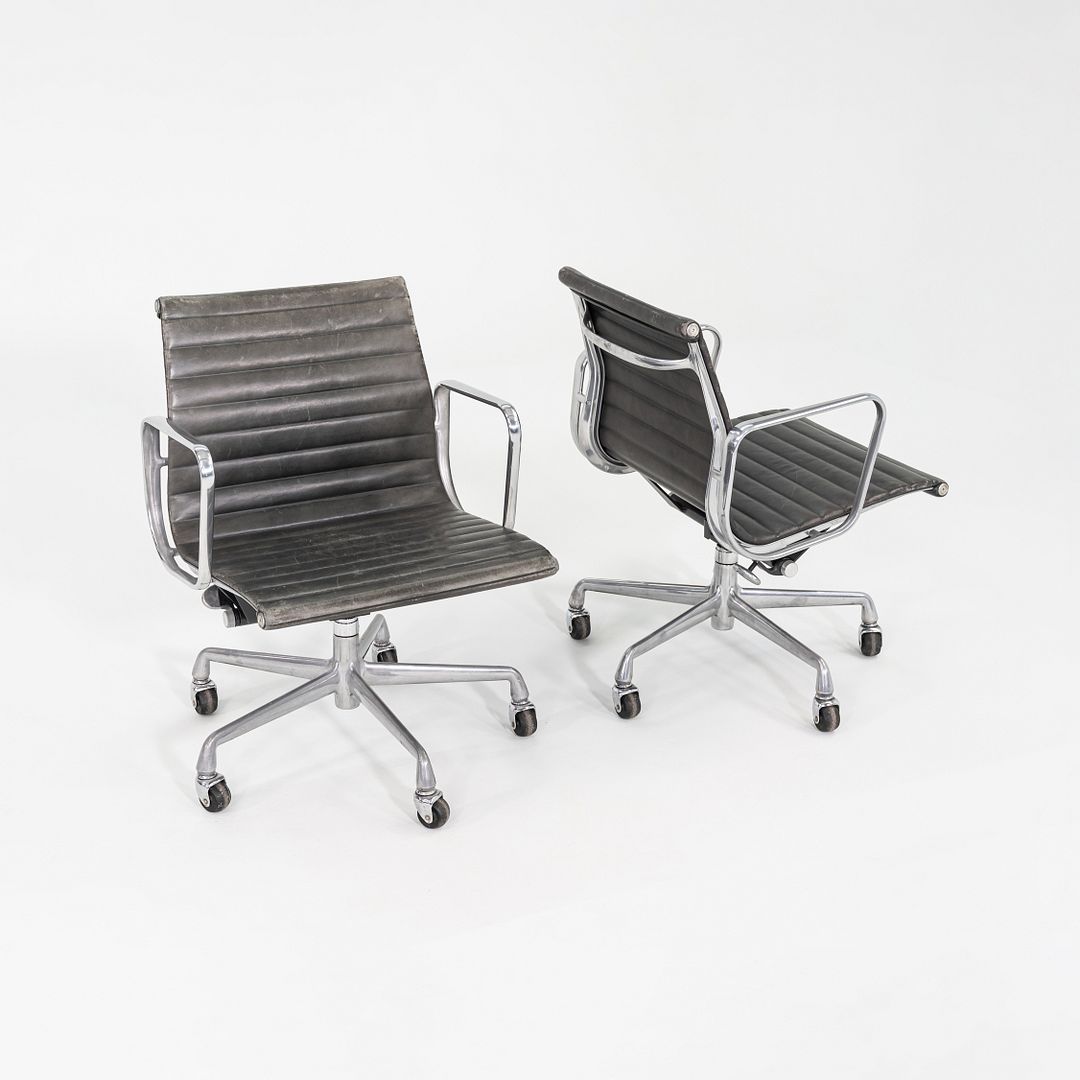 Aluminum Group Management Desk Chair, Model EA335