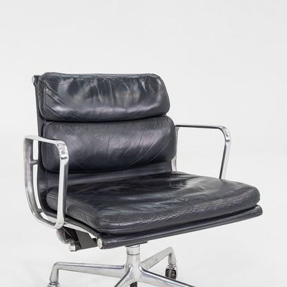 Soft Pad Management Chair, EA418