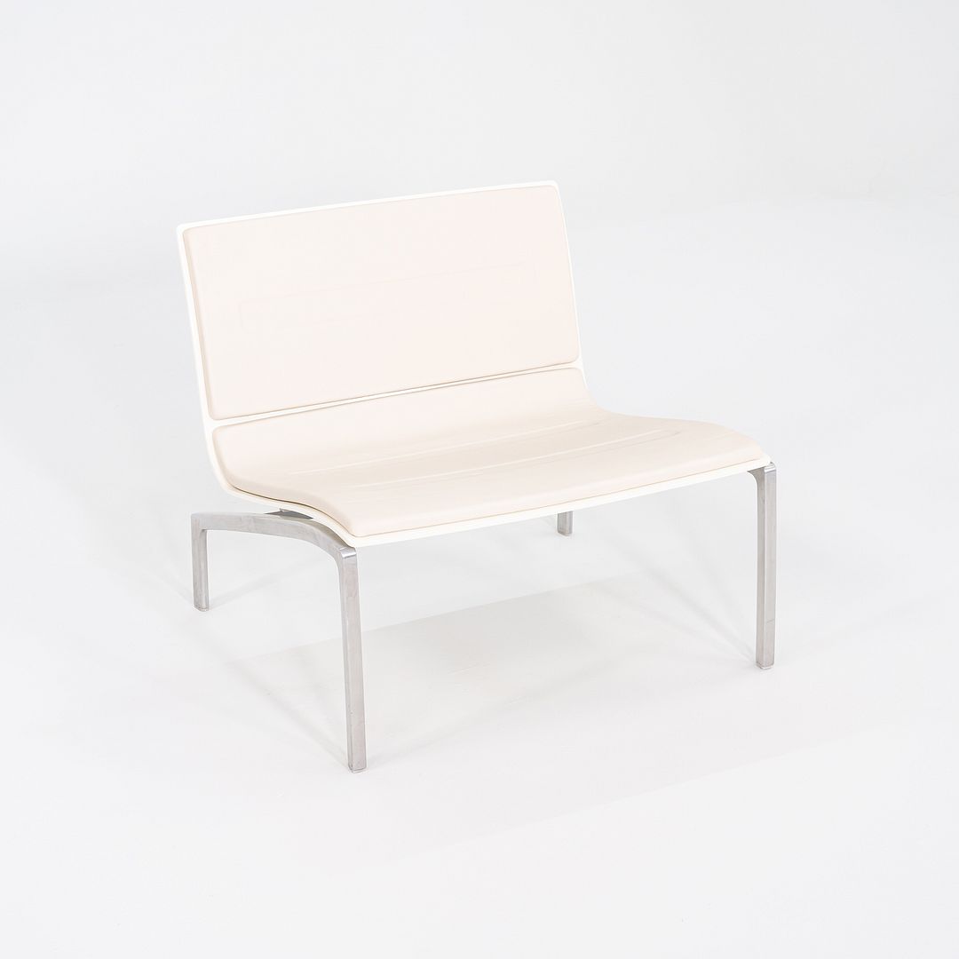 PL200 Lounge Chair
