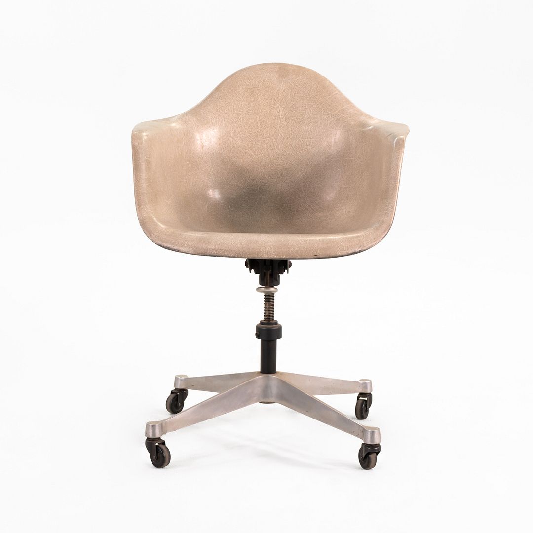 Fiberglass Task Armchair, Model DAT-1