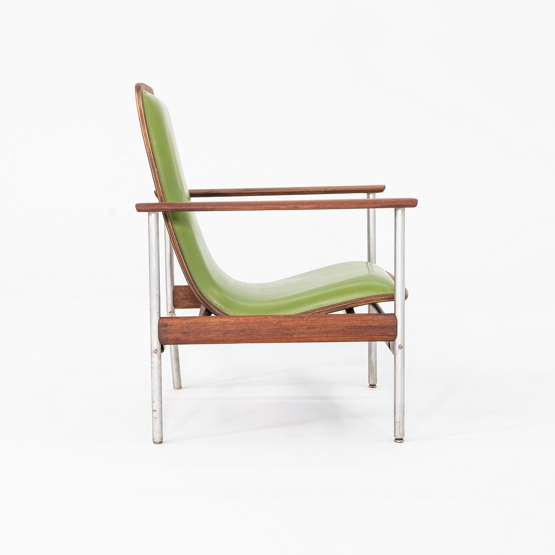 1001 AF Armchair