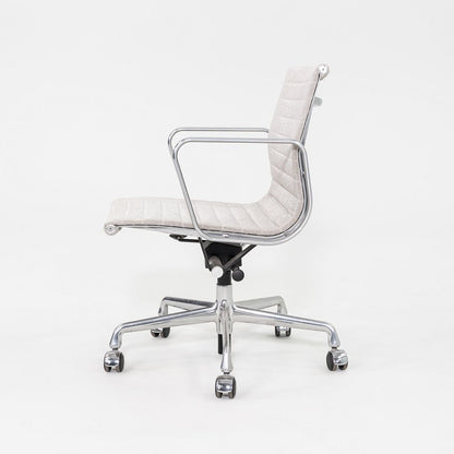 Aluminum Group Management Desk Chair, Model EA335