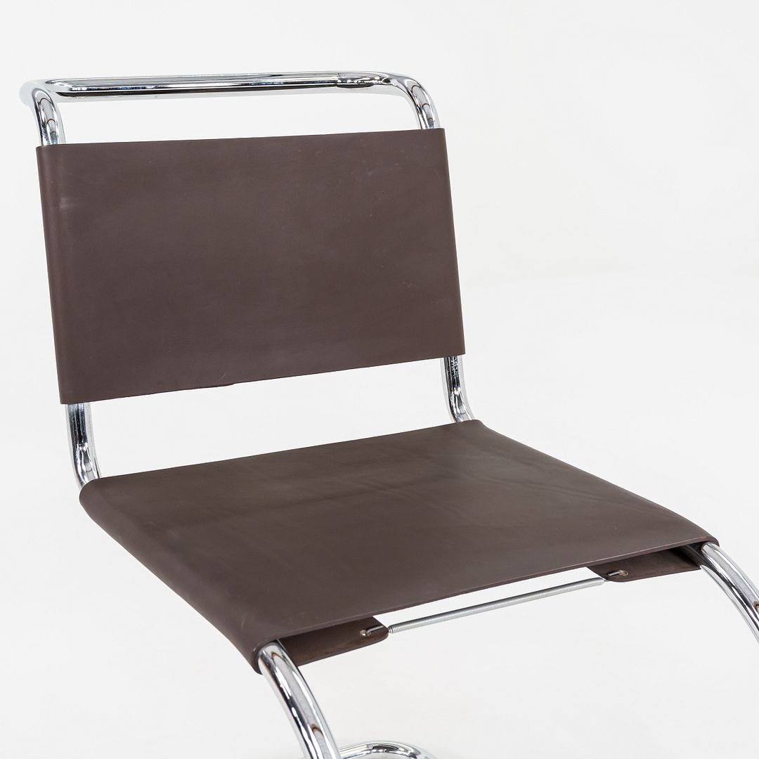 MR10 Chairs