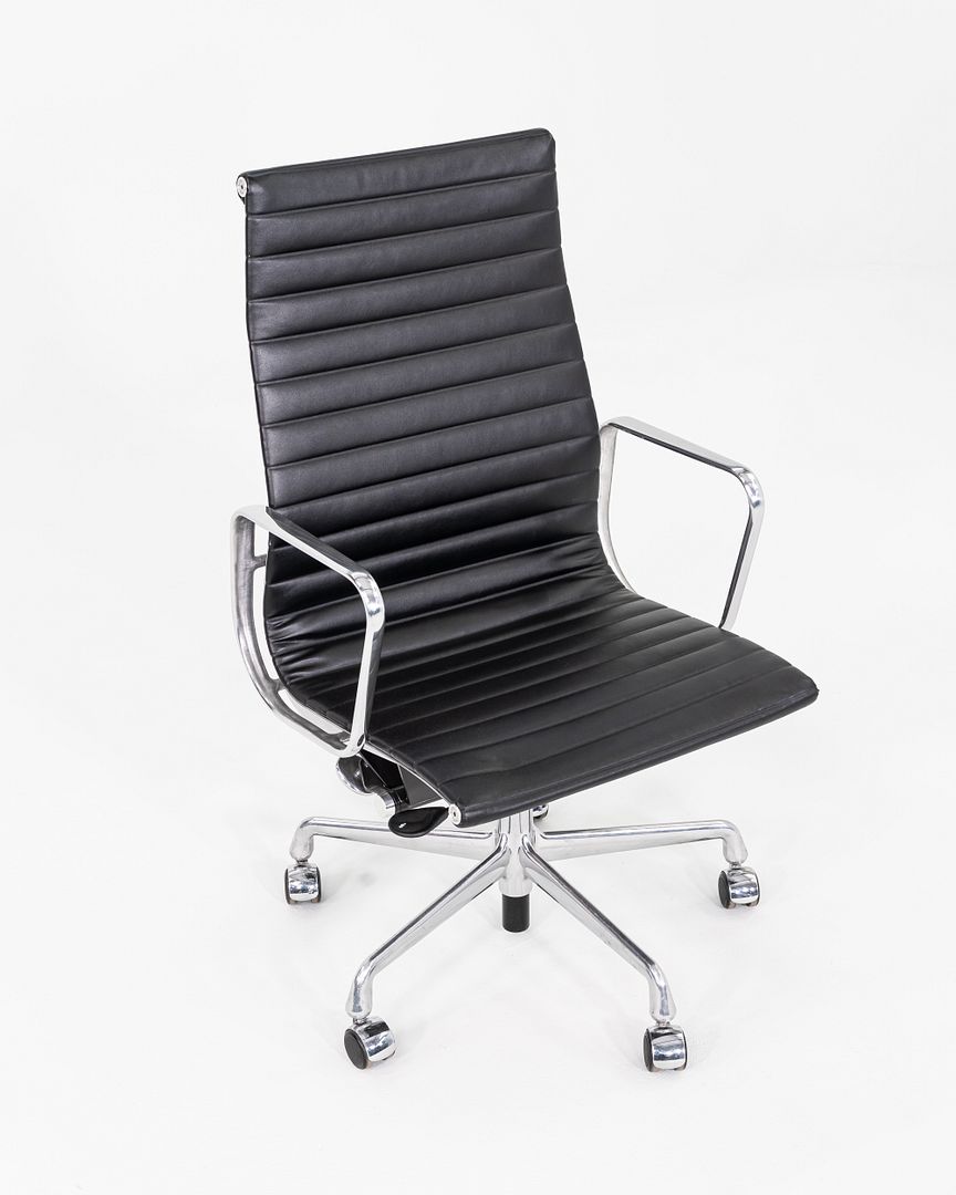 Aluminum Group Executive Desk Chair, Model EA337