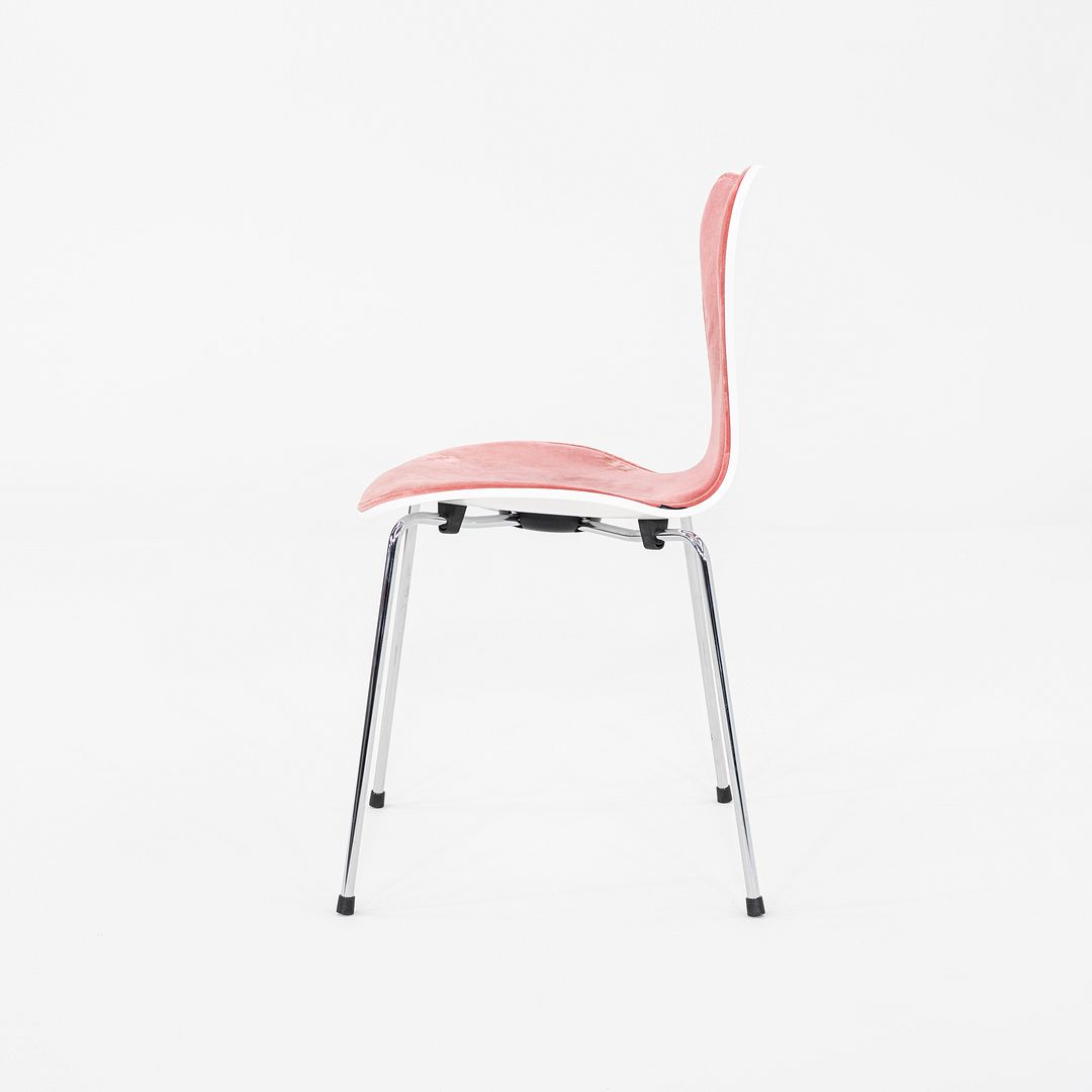 Series 7 Chair, Model 3107