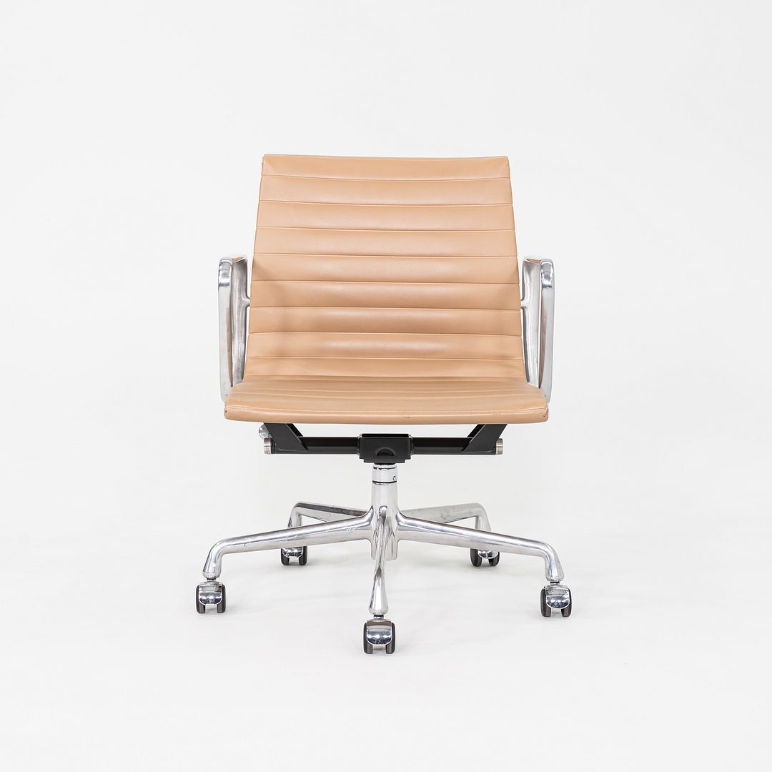 Aluminum Group Management Desk Chair, Model EA335