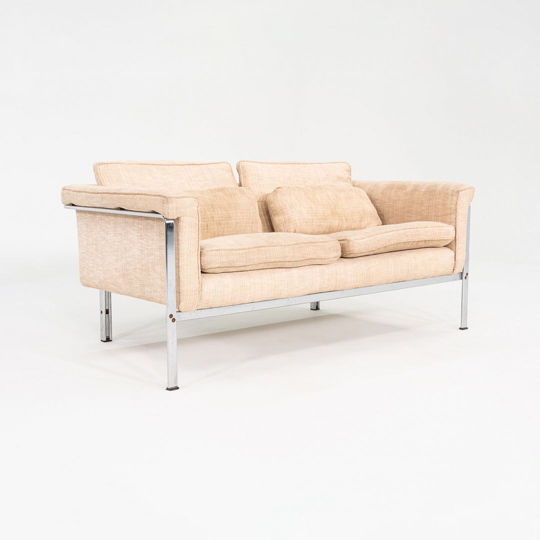 Model HB 6912 Sofa