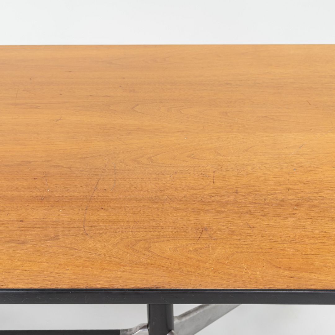 Segmented Conference Table, Model ET143
