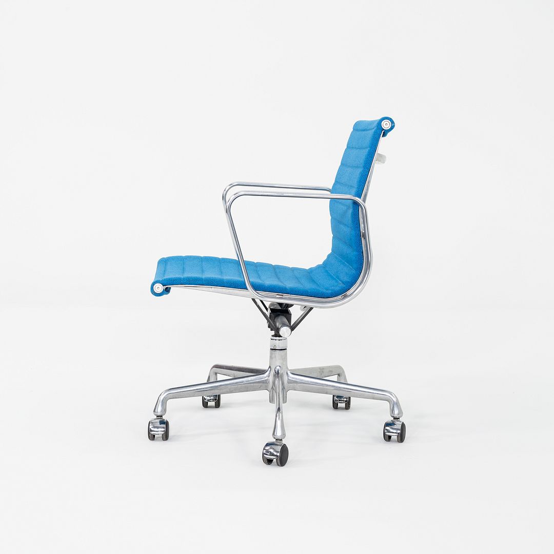 Eames Aluminum Group Management Chair