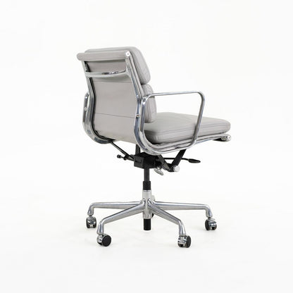 Eames Soft Pad Management Desk Chair, EA435