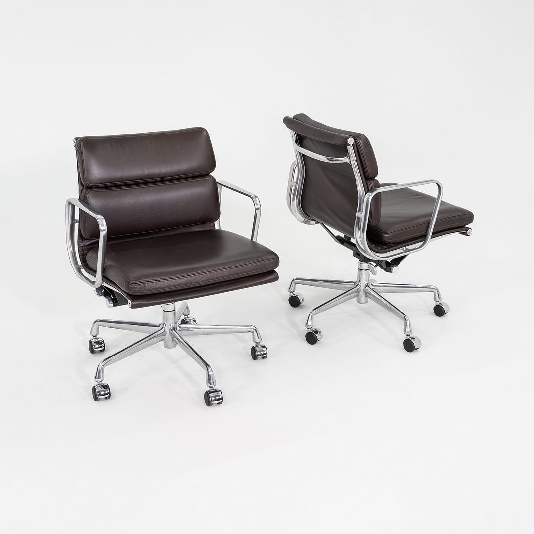 Soft Pad Management Chair, EA435