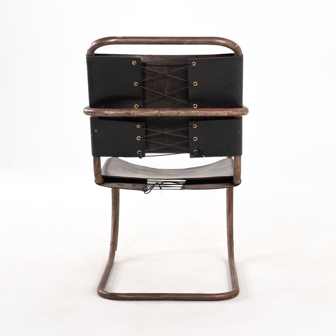 MR 11-12 Lounge Chair