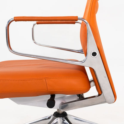 AC 4 Desk Chair