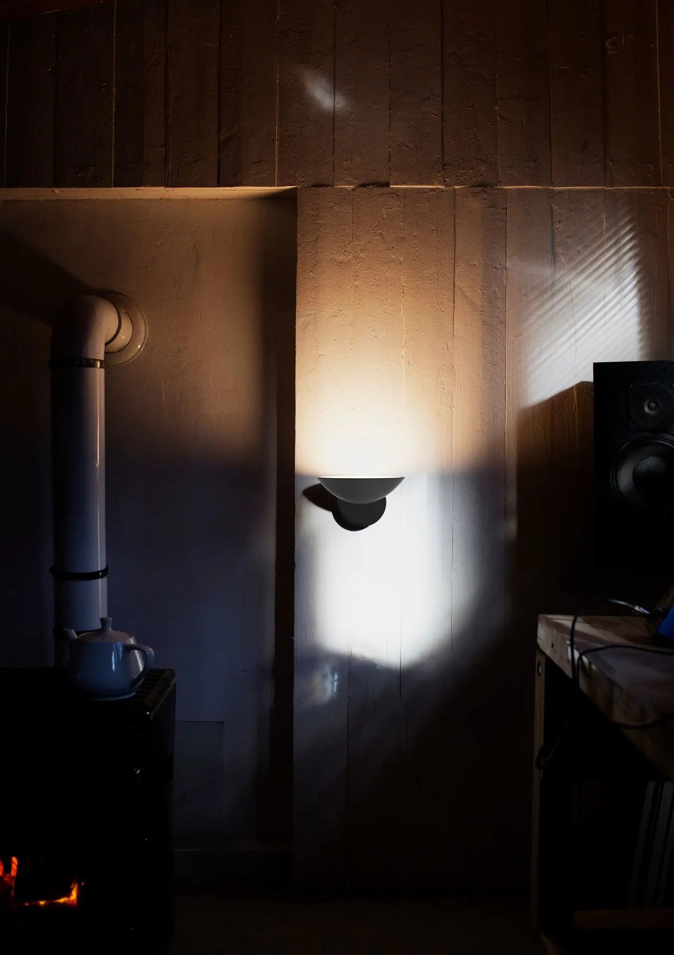 AB-03 Wall Lamp
