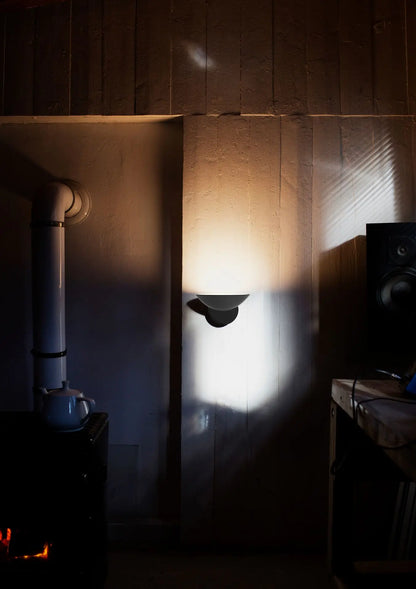AB-03 Wall Lamp