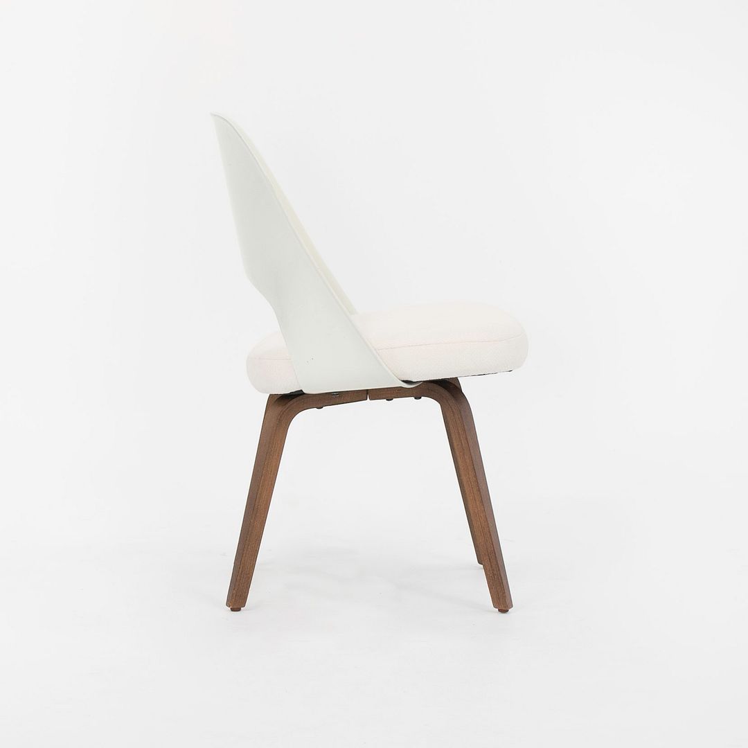 Saarinen Executive Side Chair with Fiberglass Back and Wood Legs, Model 72C