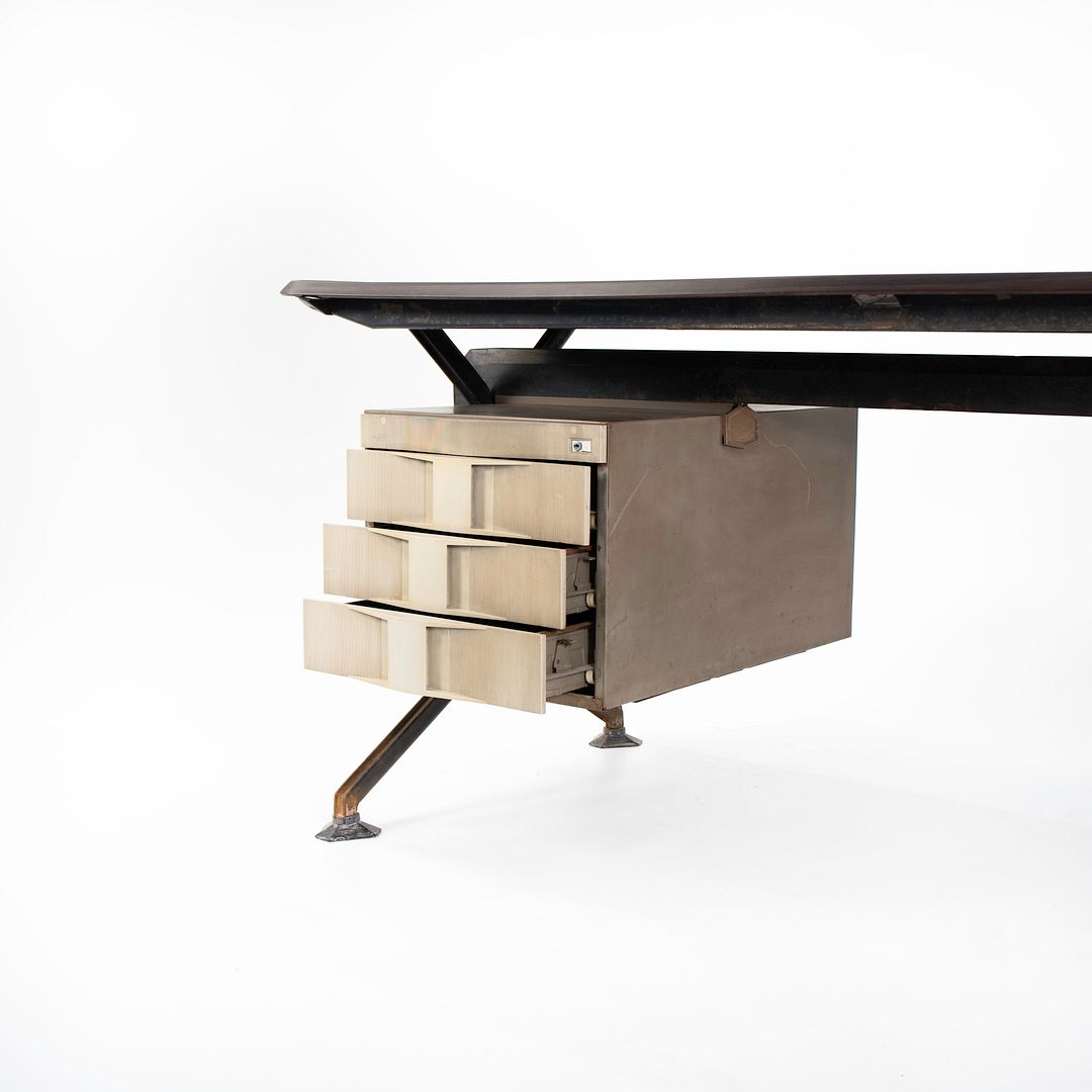 Arco Office Desk