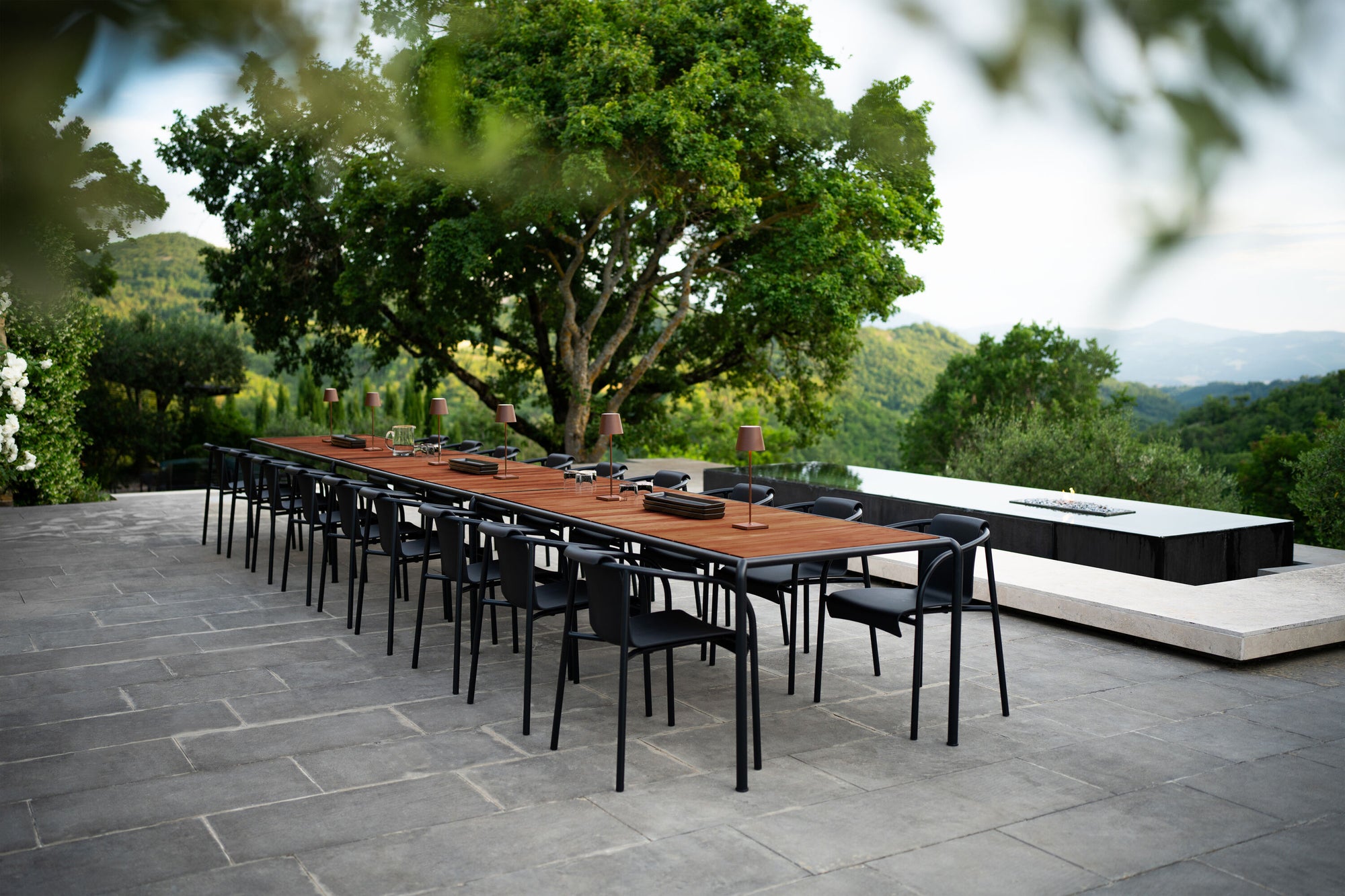 Avanti Dining Table