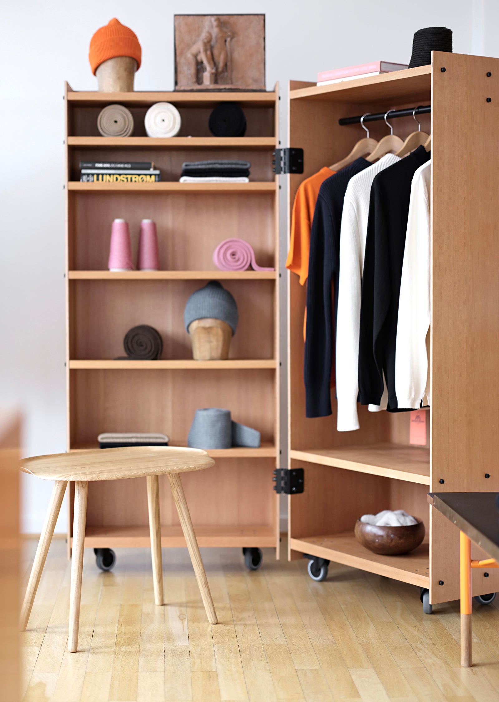 Aakande Stool — 4 Legs