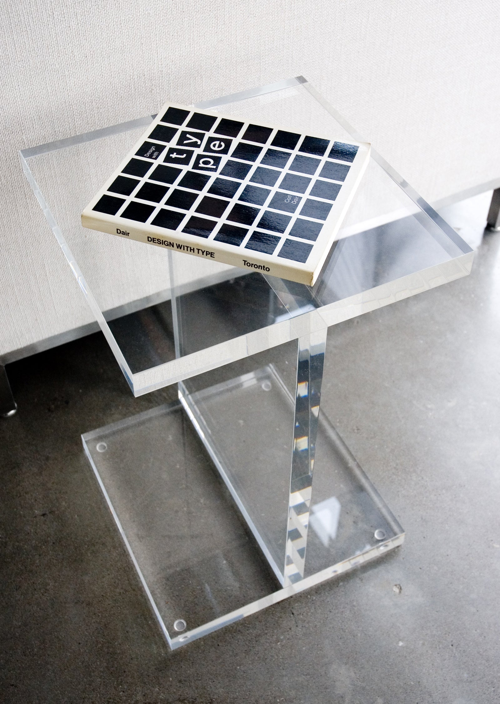 Acrylic I-Beam Table