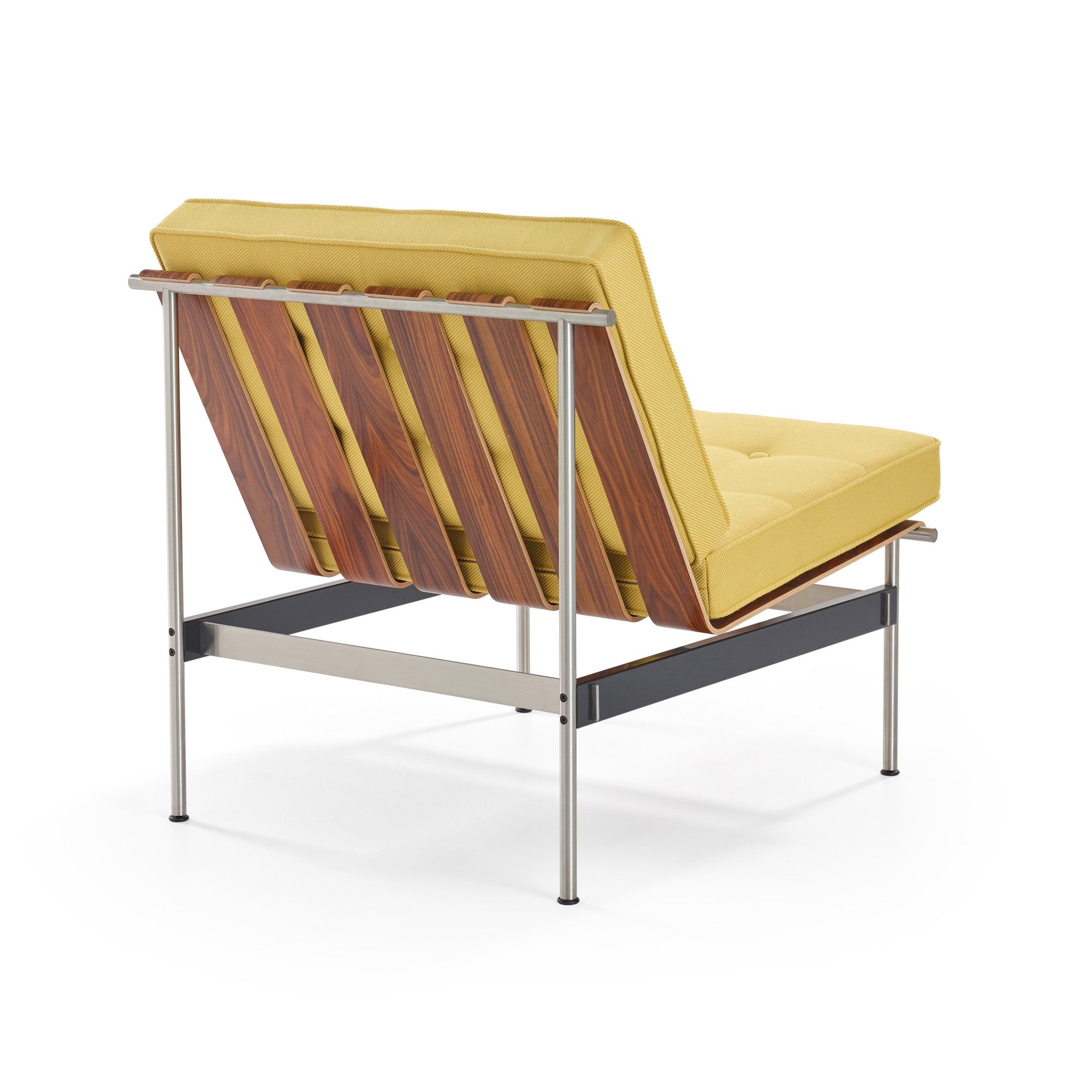 F416 Classic Lounge Chair