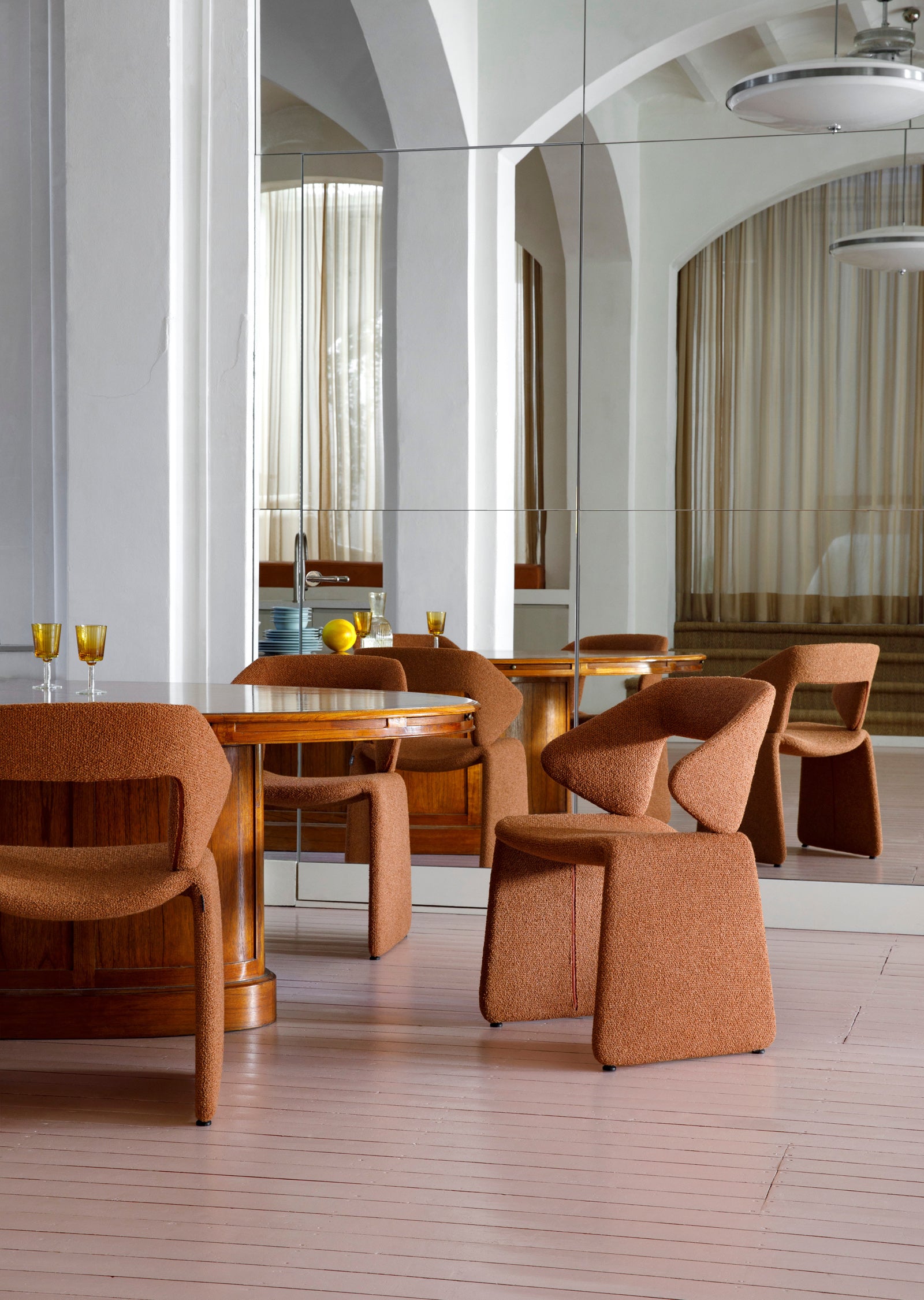 Suit Dining Chair