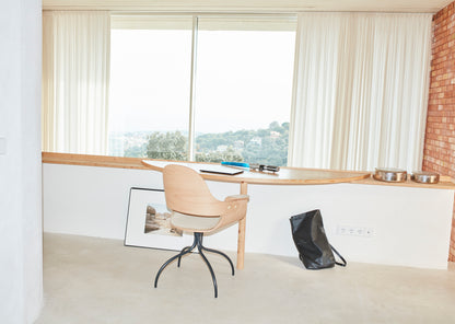 Showtime Chair — Swivel