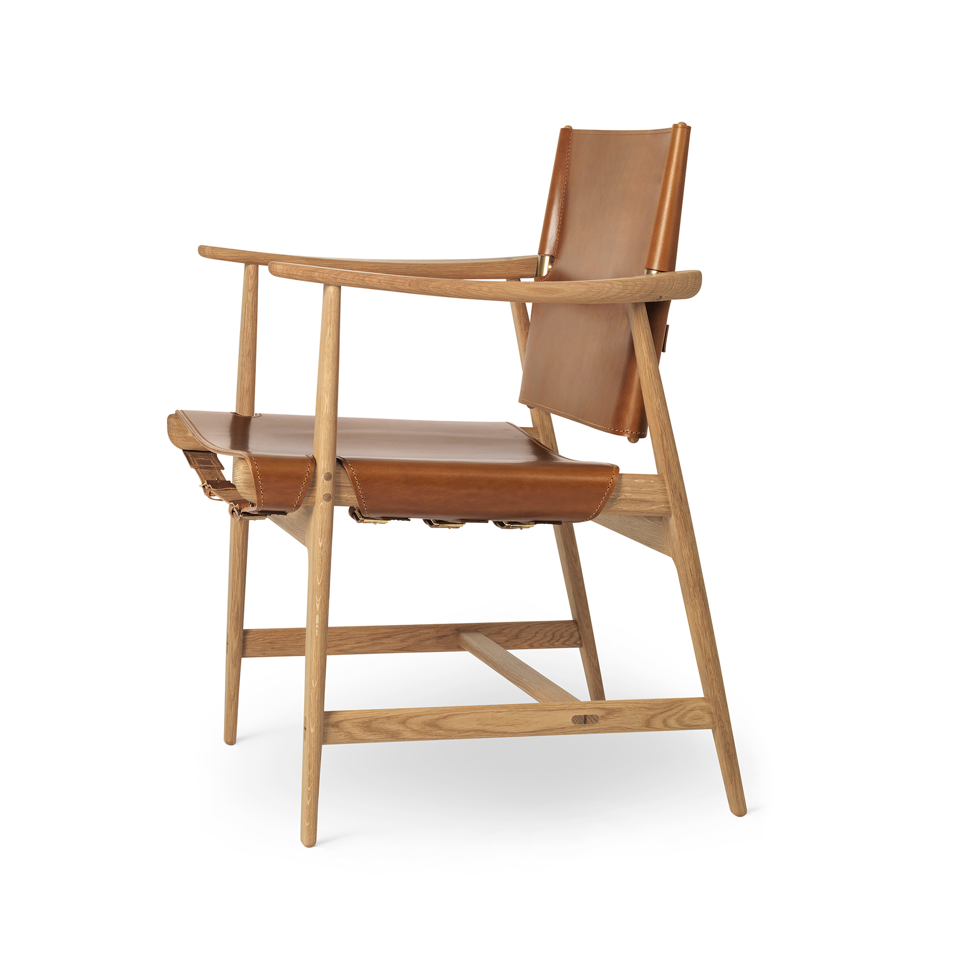 BM1106 Huntsman Chair