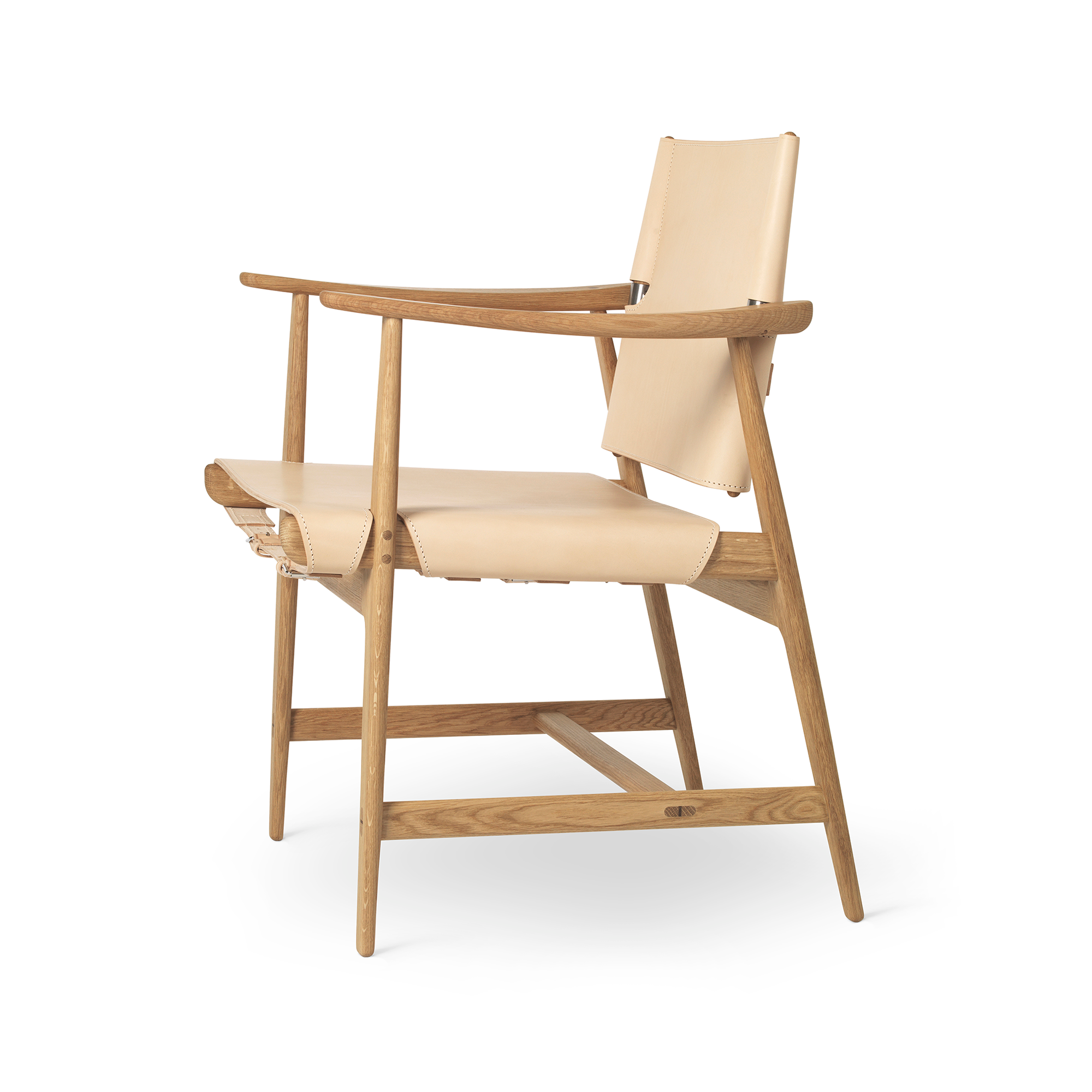 BM1106 Huntsman Chair