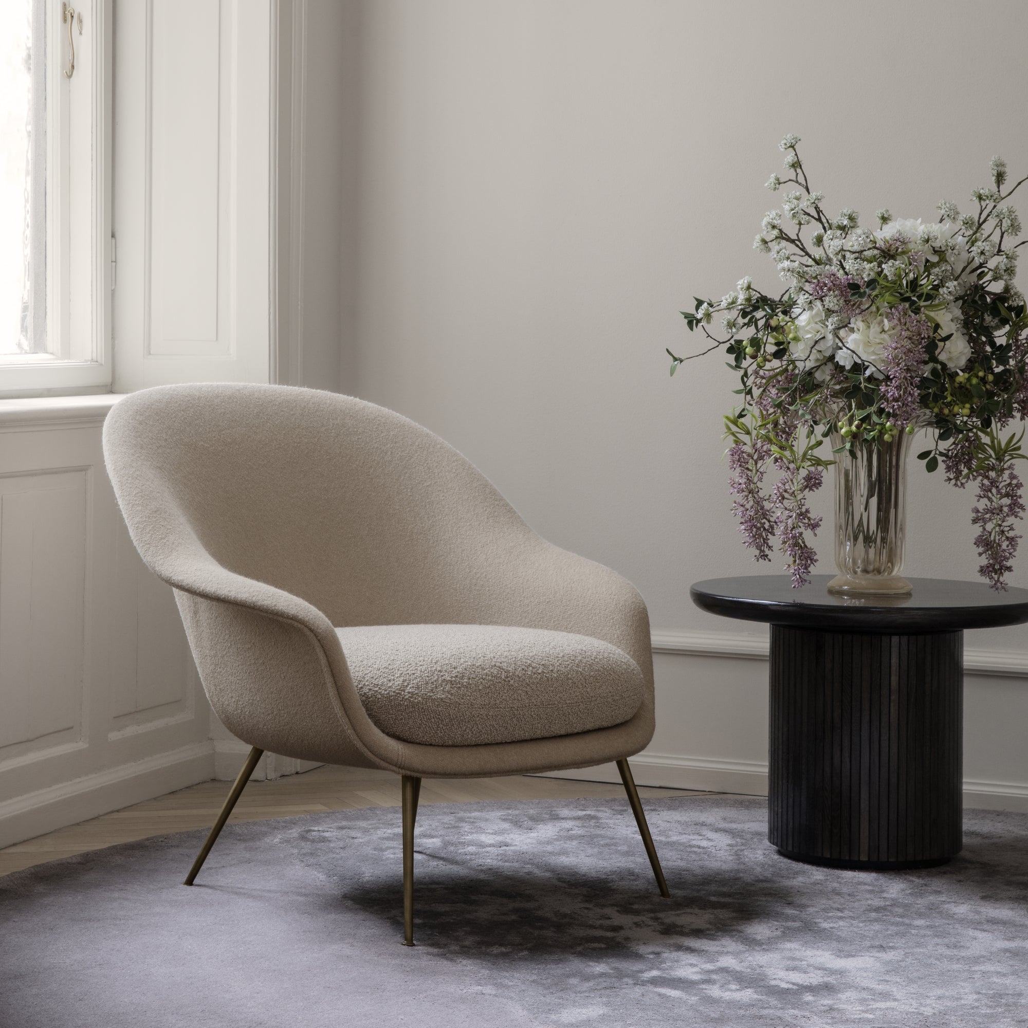 Bat Lounge Chair — High and Low Back with Conic Base