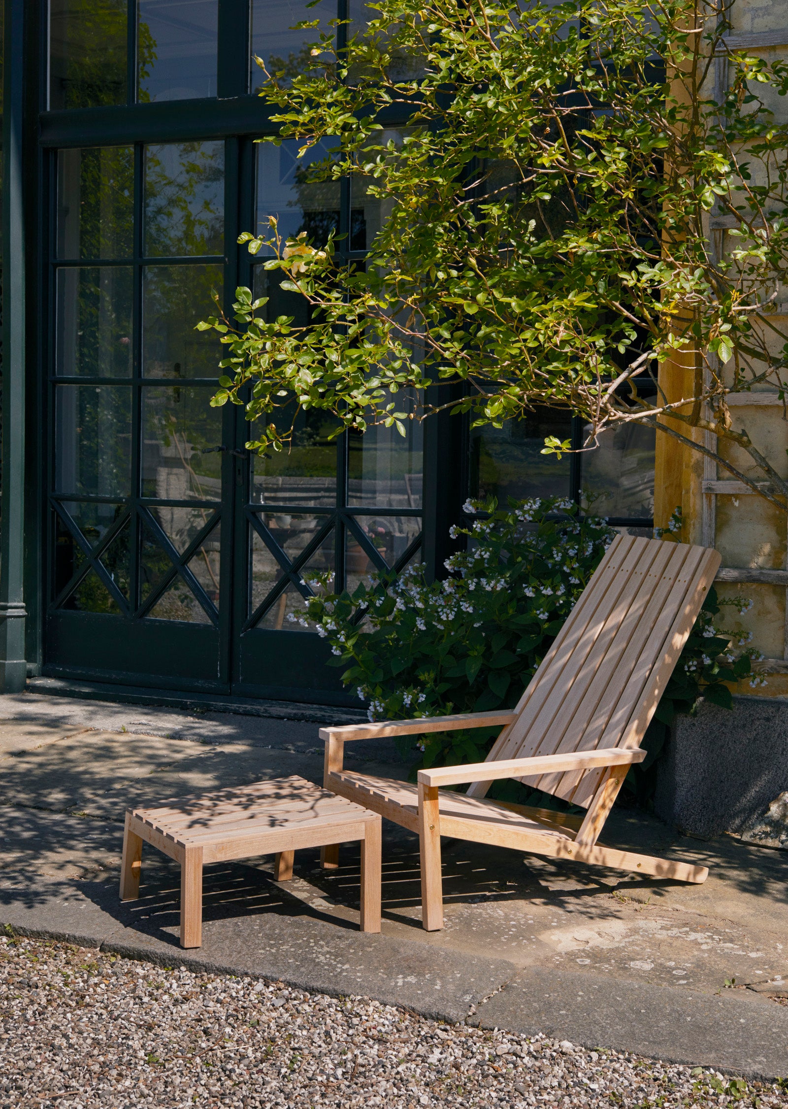 Between Lines Deck Stool