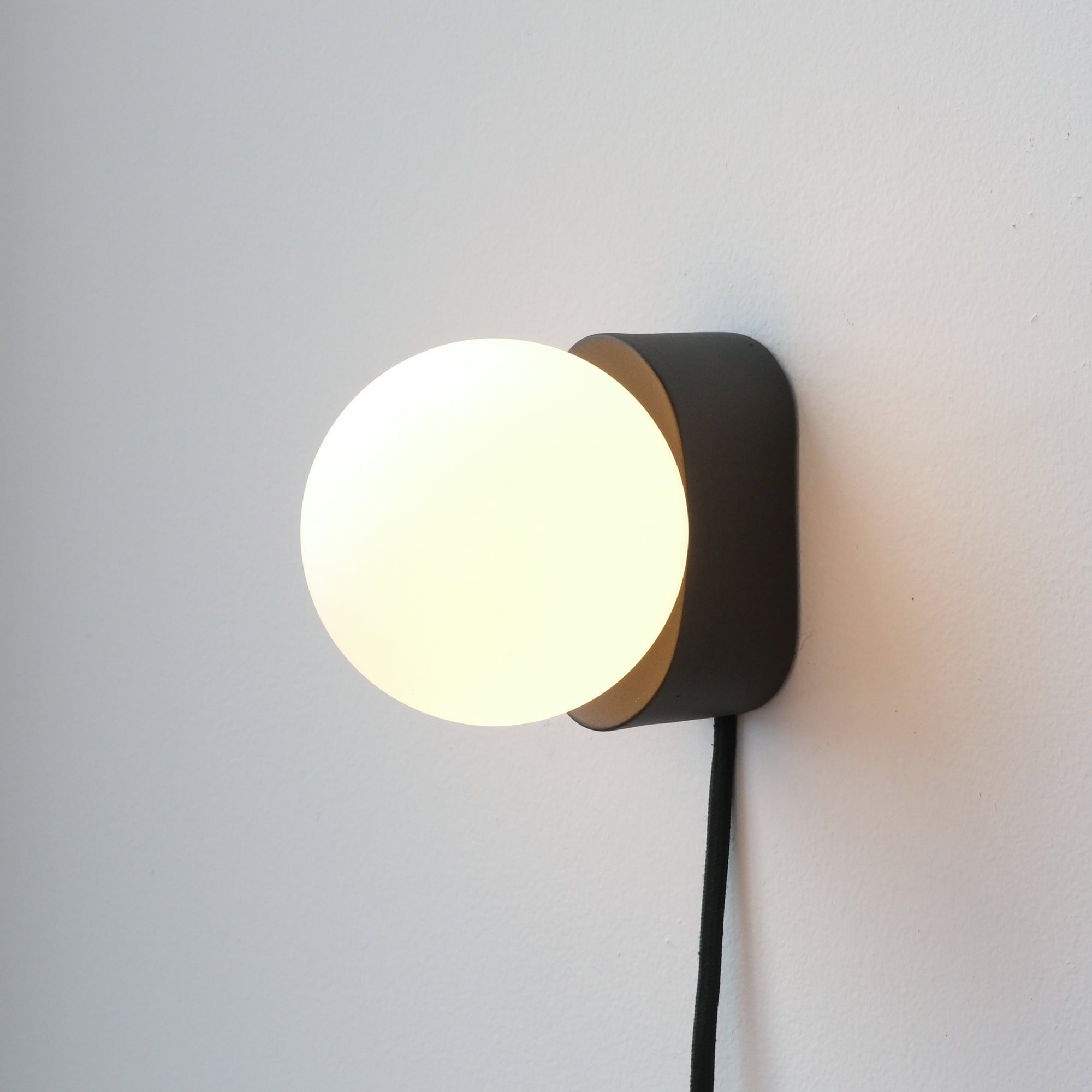 Iota Wall Sconce